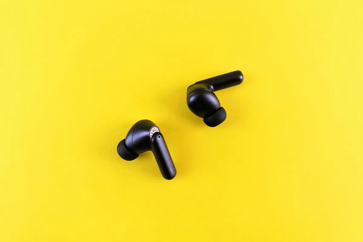 10 Best AI Earbuds That Translate Languages in 2026